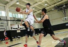 来南宁清水潭潜个水，小姐姐水下很美#逍遥君 #自由潜水